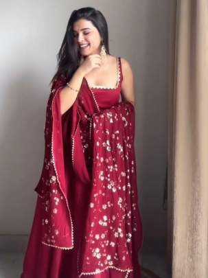 4 Meter Flair Heavy Georgette Gown With Dupatta