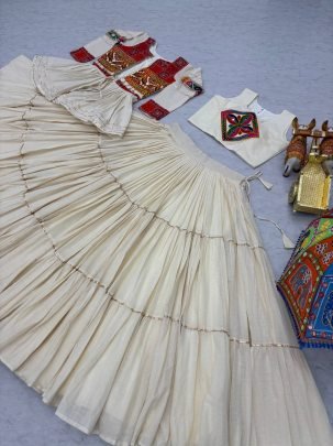 9 Meter Flair Gamthi Work Navratri Lehenga
