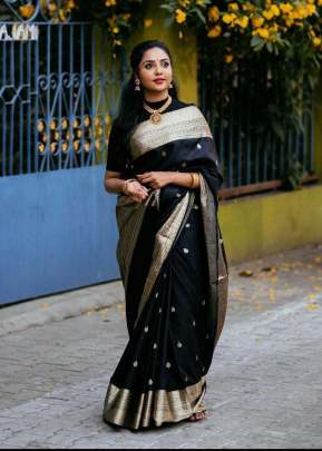 Black Color With Golden Weaving Work With Reach Pallu BERRY-1