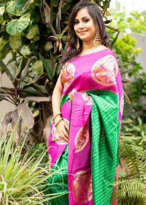 Designer heavy Enchanting Yet Breathable Organic Banarasi Sarees