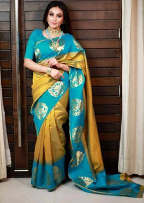 Dream Wedding Look Should Seamlessly Golden Zari Weaving jacquard with rich pallu Saree on Sale