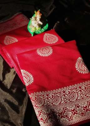 Exclusive Banarasi Silk Saree With Waving Silver Zari In Red Banarasi Silk Saree