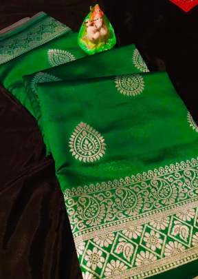 Exclusive Banarasi Silk Saree With Waving Silver Zari In Green Banarasi Silk Saree