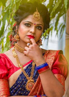 Fascinating Navy Blue Kanchipuram Silk Saree Kanchipuram Silk Saree