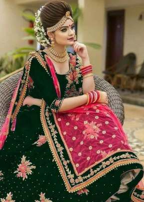 Tapeta Velvet With Embrodairy Masine Diamond Work Green Color Lehengha lehenga