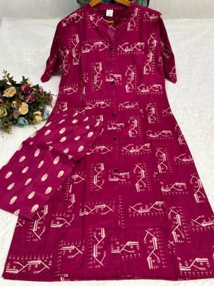 Cotton 60 60 Fabric  Wine  Colour Co Ord  Set