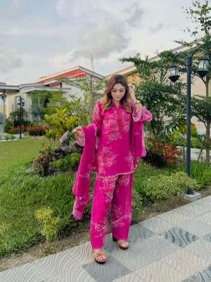 Designer Pure Georgette Digital Printed Top Suit With Pent And Dupatta