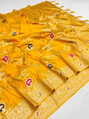 Designer Soft Banarasi Silk Saree With Zari Swan Design And Weaving Border