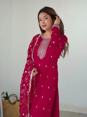 Elegant Pink Georgette Embroidered Suit With Embroidered Lace Border Dupatta