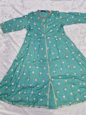 Elegant Rayon Cotton Slub Foil Print Kurti With Embroidered Abhla Work