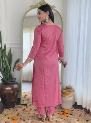 Elegant Viscose Silk Embroidered Straight Kurta And Pent