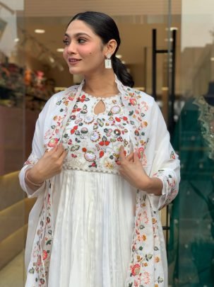 Elegant White Embroidered Tesla Suit With Vichitra Dupatta