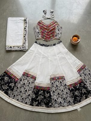 Embroidery  Work  White  Colour Kids Lehenga