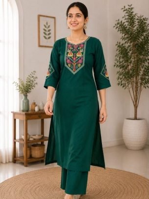 Green Cotton Casual Wear Kurti Pant Set