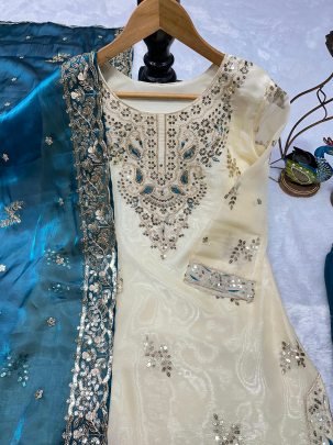 Ethenic Heavy Silk Embroidered Cream Kurti Pant Set With Teal Dupatta