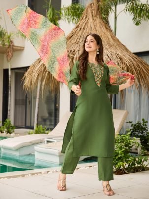 Fancy Mehendi Green Women Rayon Embroidered Kurti Pant Set