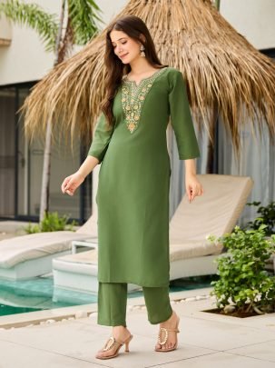 Fancy Mehendi Green Women Rayon Embroidered Kurti Pant Set