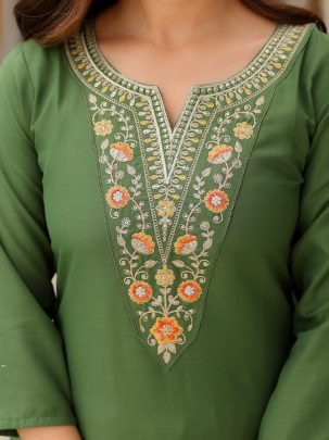 Fancy Mehendi Green Women Rayon Embroidered Kurti Pant Set