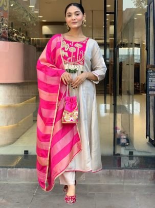 Fancy Pink Colour Kurti 3 Pcs Set