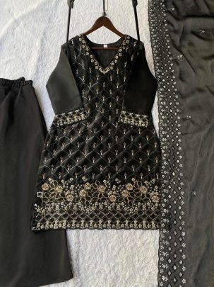 Fendy Fabric Black Colour Palazzo Suit