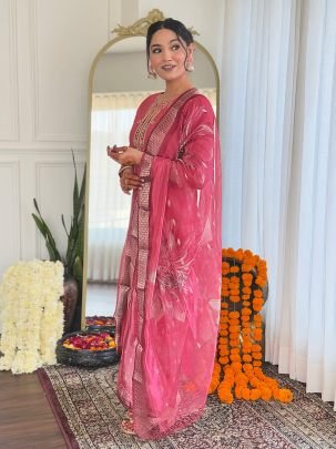 Gajri Chanderi Embroidered Kurta Pant Set