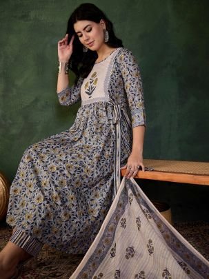 Gray  Colour Silk Fabric Kurti 3 Pcs  Set