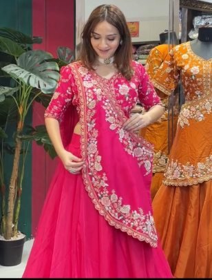 Heavy Crunshi  Silk rani Colour Lehenga Choli