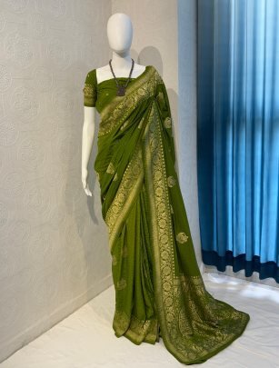 Heavy Designer Parrot Green Zari Weaving Rich Pallu