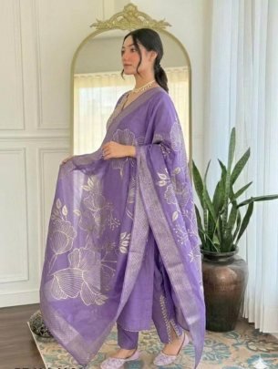 Lavender Aura Embroidered Cotton Kurta Pant Set