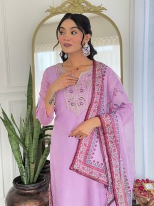 Lavender Rayon Kurta Pant Set With Dupatta