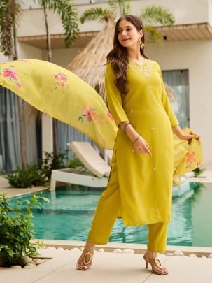 Lemon Rayon Slub Ethnic Set With Organza Dupatta