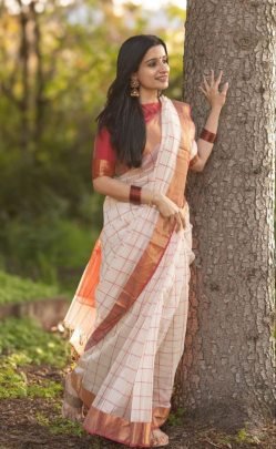 Linen Digital Print Cream Saree With Digital Print Red Blouse