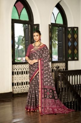 Noor E Zari     Mul Cotton Pink colour With Flower Design  Saree