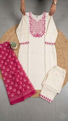 Off White Cotton Kurti Pant Set With Pink Dupatta