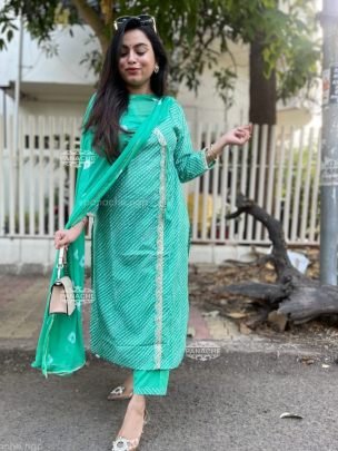 Pure Fine Cotton Fabric Lahariya Kurti with Pant     Comfortable   Stylish Light Green Color 