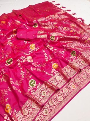 Rani Pink Paithani Silk Saree With Matching Flower Design Pallu