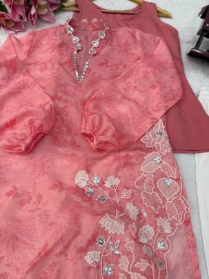 Real Mirror With Balloon Sleeve Pink Top With Pant