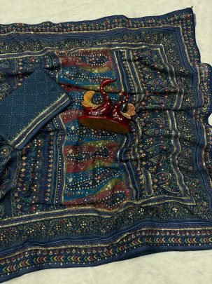 Sequins And Diamonds Work Purple Colour Saree