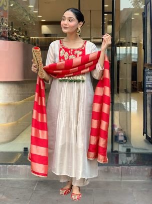 Silk Fabric Red Colour Kurti 3 Pcs Set