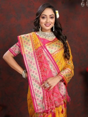 Soft Patola Silk Saree With Meenakari Zari Weaving