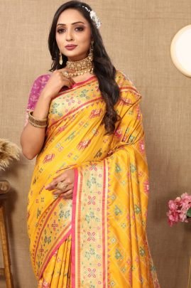 Soft Patola Silk Saree With Meenakari Zari Weaving