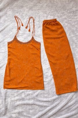 Stylish Sleeveless Orange Colour  kurti With Pant