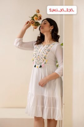 Summer Wear White One Pices Dress