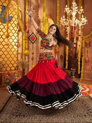 Traditional Gujarati Beautifully Crafted Chaniya Choli With Embroidery Work