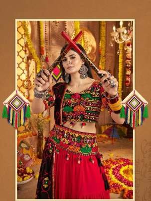 Traditional Gujarati Beautifully Crafted Chaniya Choli With Embroidery Work