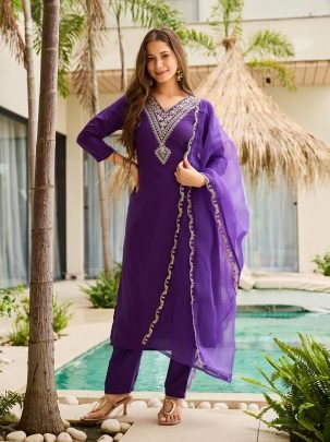 Violet Rayon Slub Kurta Set With Organza Dupatta