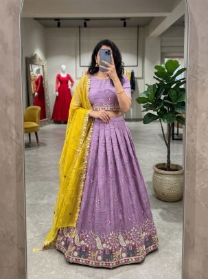 Wedding Wear Light Purple Colour Lehenga