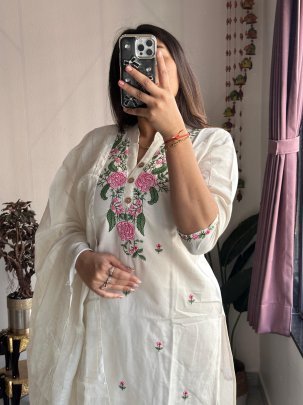 White Khadi Cotton Floral Embordered Kurti Pant Set
