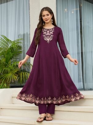 Womens Vichitra Silk Embroidered Kurta with Pant Dupatta Sets
